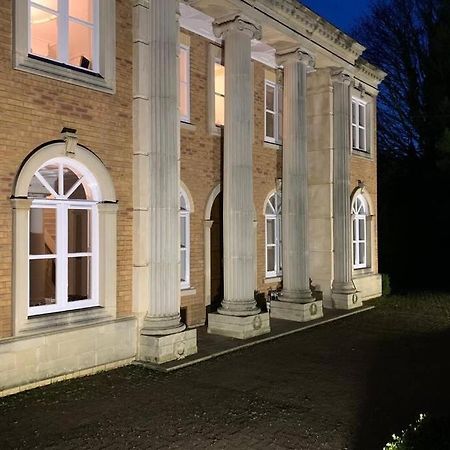 Old Park Villa Telford Buitenkant foto