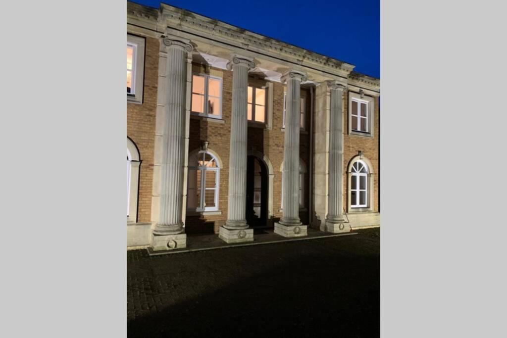 Old Park Villa Telford Buitenkant foto